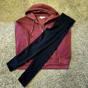 Bundle Hoodie and Leggings Size XL Hoodie and 2X/3X Leggings